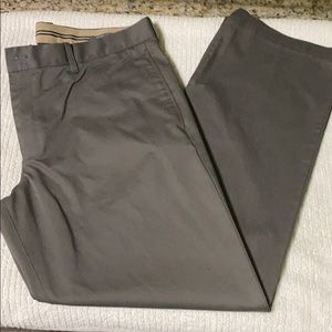 GAP men’s straight fit classic khakis
